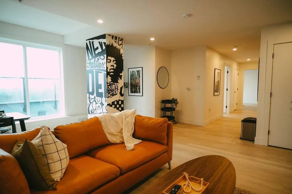 Chic Cozy Retreat - 2Br - Stunning North End Views Apartment Halifax