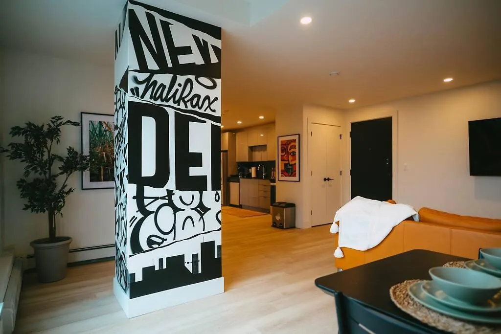 Chic Cozy Retreat - 2Br - Stunning North End Views Apartment Halifax