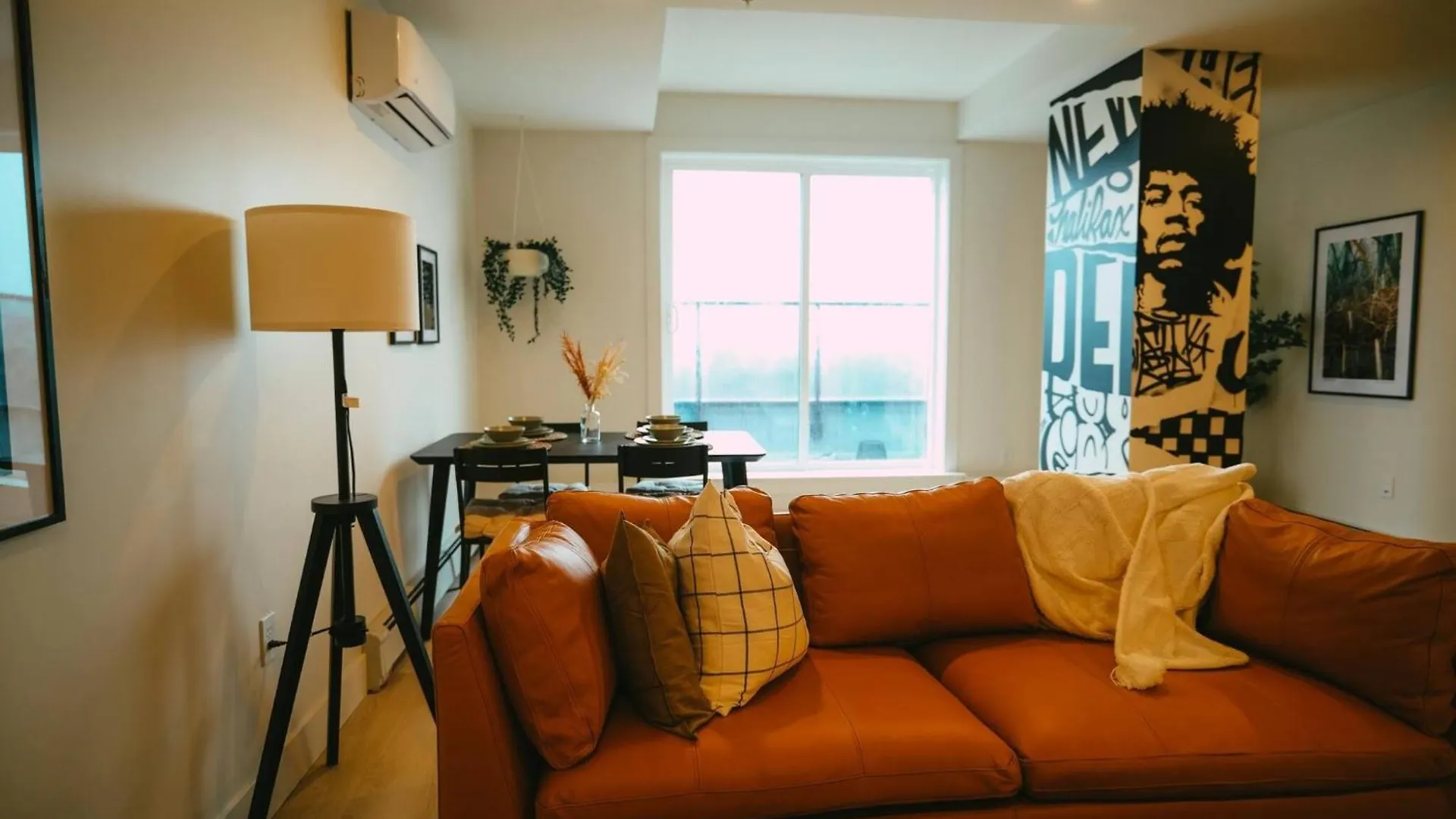 Chic Cozy Retreat - 2Br - Stunning North End Views Apartment Halifax
